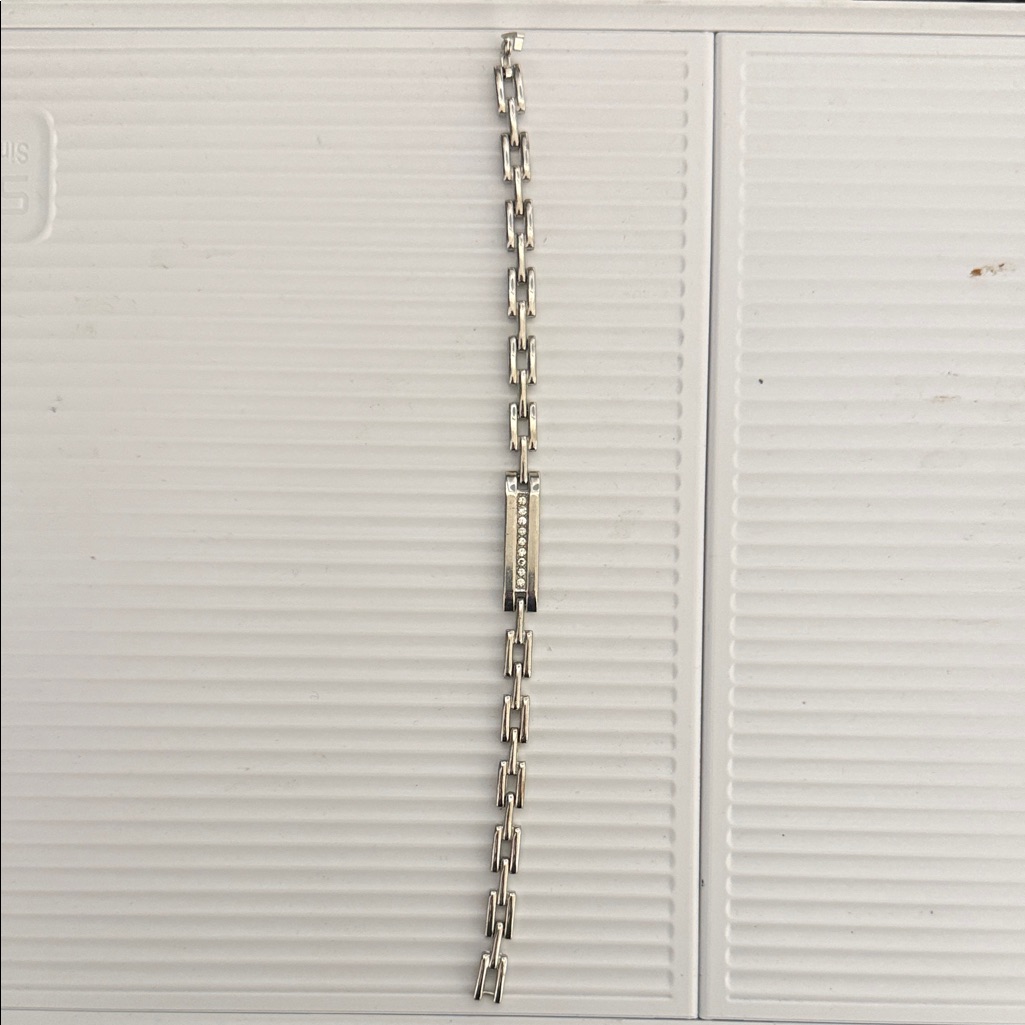 Chic Silver Link Bracelet 15$